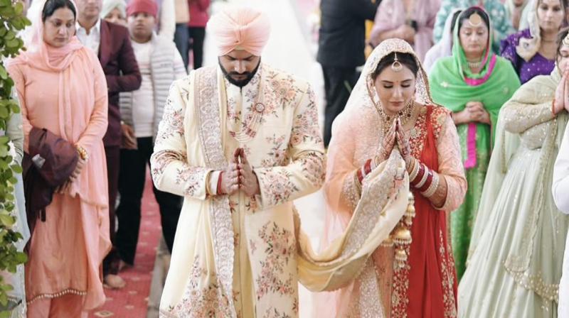 Mandy Takhar, her husband Shekhar Kaushal share lovely pictures from her wedding 