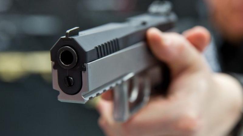 Man shot dead Man shot dead