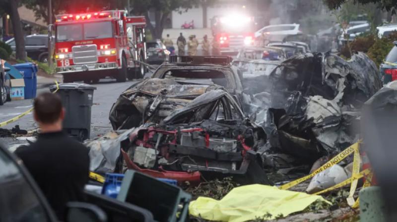 San Diego: Plane Crash in Residential Area — All Aboard Feared Dead, 10 Homes Damaged San Diego: Plane Crash in Residential Area — All Aboard Feared Dead, 10 Homes Damaged