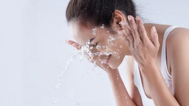 Benefits of Washing Face with Cold Water