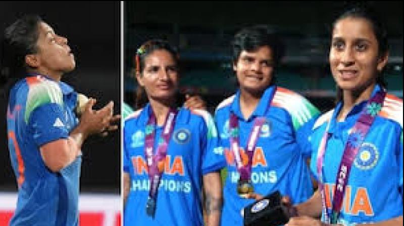 Celebrations erupted across the nation, including one heartwarming gesture that hit the spotlight: Jemimah Rodrigues handed over her “winner's medal” to her teammate “Amanjot Kaur” in a powerful display of gratitude, humility, and team spirit.