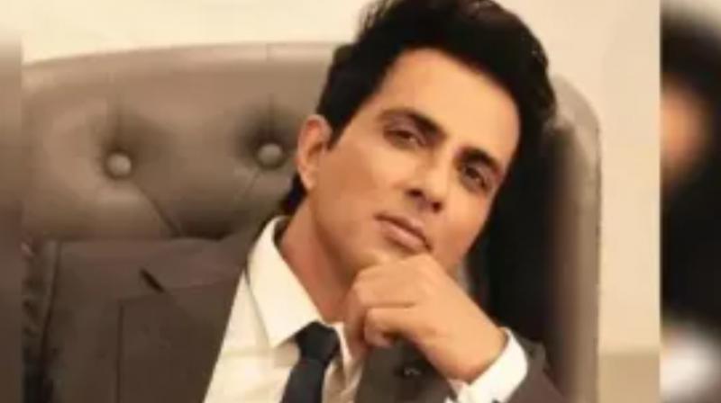 Actor Sonu Sood's residence raided by the Income Tax Department Actor Sonu Sood's residence raided by the Income Tax Department