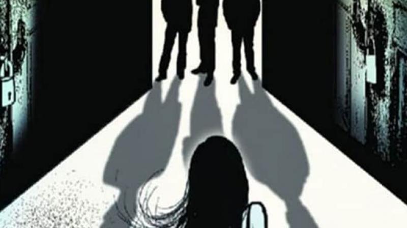 Married woman gang raped Married woman gang raped