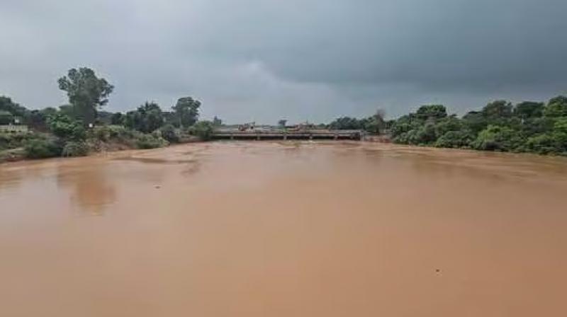 Water Level In Ghaggar River On Rise, Touches Danger Mark, Check Points Being Set Up Water Level In Ghaggar River On Rise, Touches Danger Mark, Check Points Being Set Up