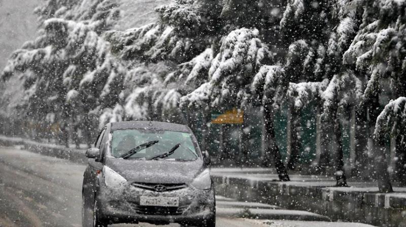 Kashmir received fresh snowfall