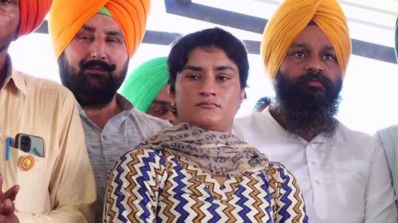"Not Everyone is Politician," says Vinesh Phogat at Shambhu Border's Farmers' Protest "Not Everyone is Politician," says Vinesh Phogat at Shambhu Border's Farmers' Protest