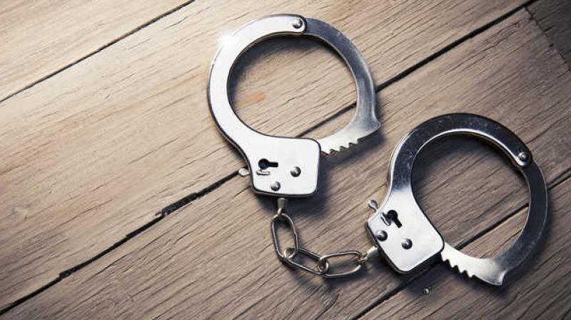 2 held for weapon-snatching in J&K