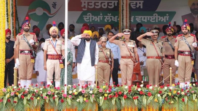 Punjab Police AGTF Nabs Two Wanted Lawrence Bishnoi Gang Operatives, Glock Pistol Seized Punjab Police AGTF Nabs Two Wanted Lawrence Bishnoi Gang Operatives, Glock Pistol Seized