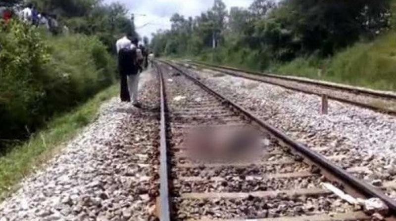 3 men were crushed to death by a train
