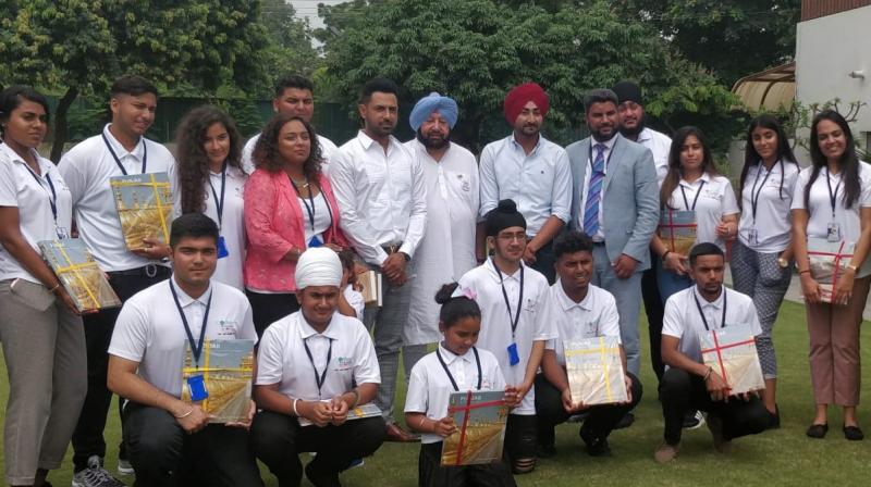 Capt Amarinder urges visiting youth under CYR programme