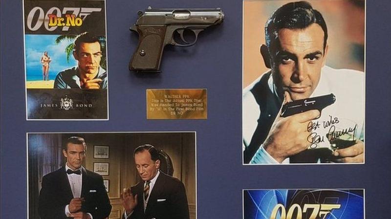 James Bond 007 pistol James Bond 007 pistol