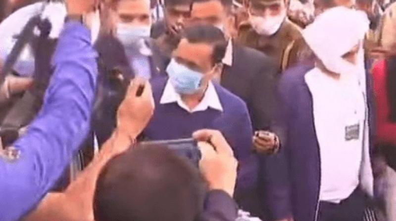 Arvind Kejriwal visits Singhu Border Arvind Kejriwal visits Singhu Border