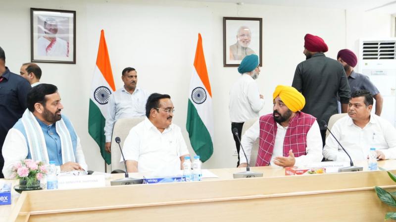SYL Canal Talks Resume: Punjab, Haryana CMs Meet Union Jal Shakti Minister CR Paatil in Delhi SYL Canal Talks Resume: Punjab, Haryana CMs Meet Union Jal Shakti Minister CR Paatil in Delhi