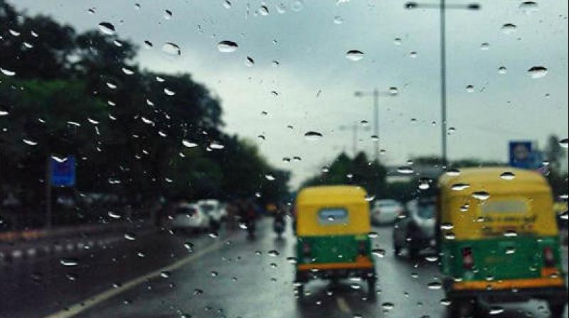 Delhi likely to witness light to moderate showers Delhi likely to witness light to moderate showers