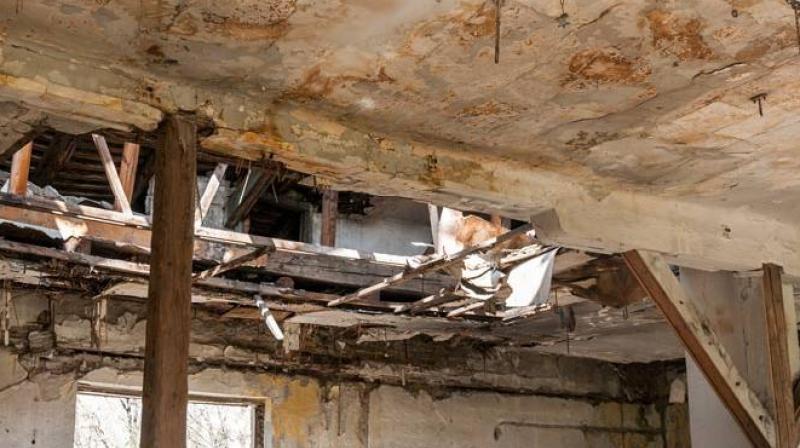 50-year-old man died when the roof of his home collapsed 50-year-old man died when the roof of his home collapsed