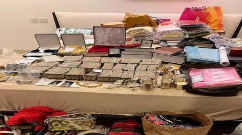 Cash & Jewelery Seized during raid