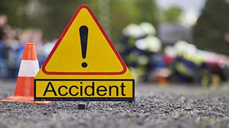 8 killed as bus rams into truck