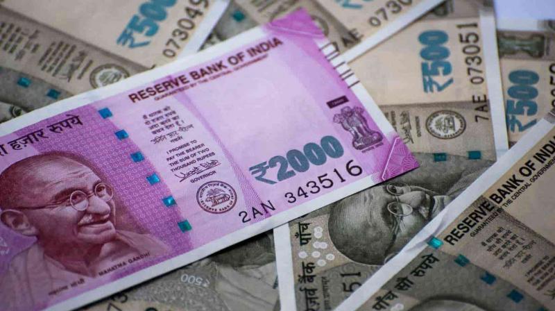 Rupee slips 12 paise Rupee slips 12 paise