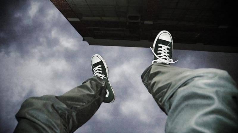 Suspected drug peddler attempts suicide Suspected drug peddler attempts suicide