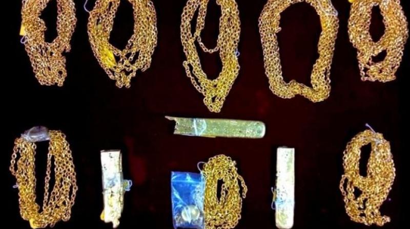 6.62 Kg Gold Seized from Passengers arrived from Sharjah 6.62 Kg Gold Seized from Passengers arrived from Sharjah