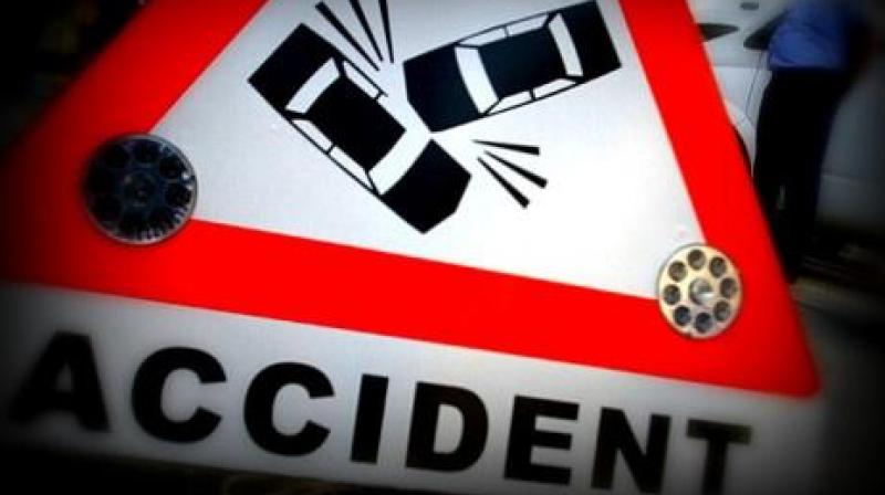 14 school children injured in van-truck collision 14 school children injured in van-truck collision