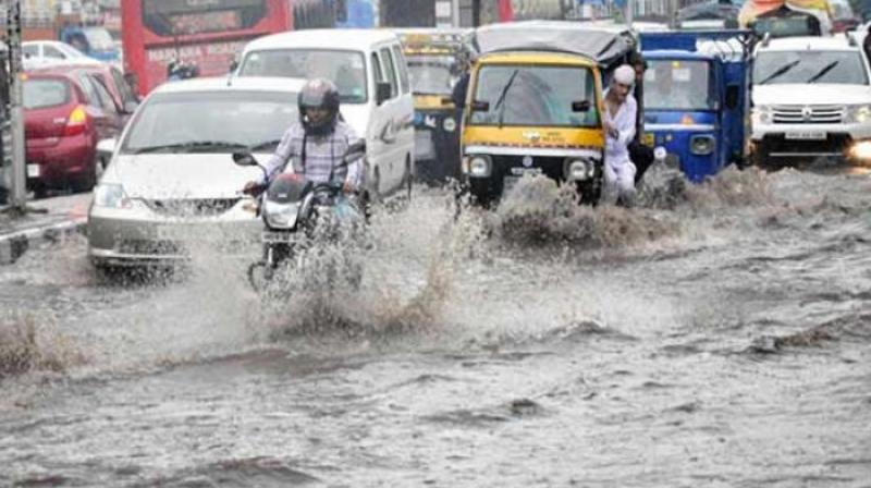 Heavy rains lash Delhi