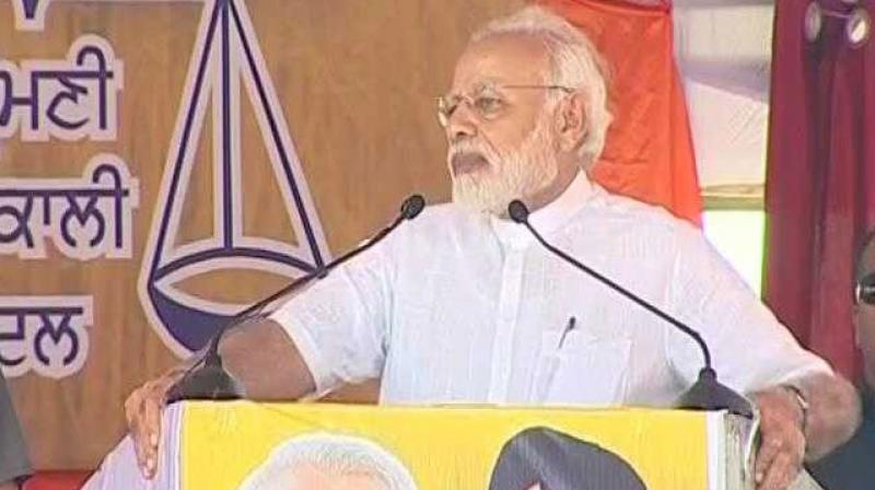 Cong used farmers as vote bank, betrayed them: Modi Cong used farmers as vote bank, betrayed them: Modi