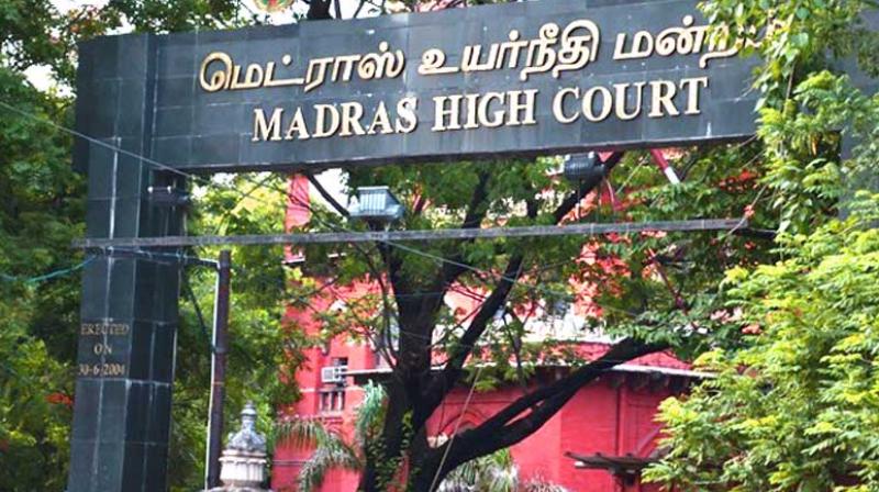 HC delivers split verdict on disqualification of 18 AIADMK MLAs