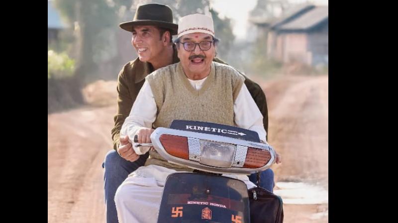 Bollywood Actor Akshay Kumar Mourns the loss of Govardhan Asrani: “Had just shared the warmest of hugs” Bollywood Actor Akshay Kumar Mourns the loss of Govardhan Asrani: “Had just shared the warmest of hugs”