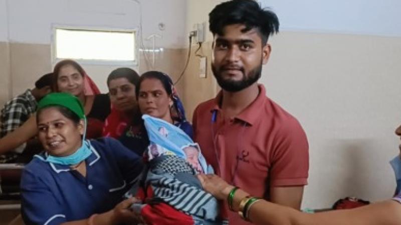 Madhya Pradesh Woman Gives Birth to Healthy Baby After Fetus Declared Dead by Government Hospital (Image Courtesy: TOI) Madhya Pradesh Woman Gives Birth to Healthy Baby After Fetus Declared Dead by Government Hospital (Image Courtesy: TOI)