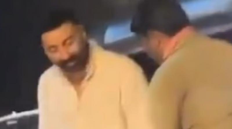 Sunny Deol Viral Video