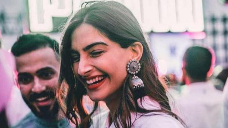 Sonam Kapoor and Anand Ahuja are all set for a May wedding Sonam Kapoor and Anand Ahuja are all set for a May wedding