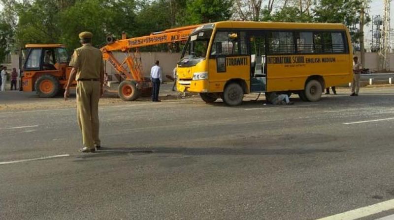 19 School Children Injured After Buses Collided 19 School Children Injured After Buses Collided