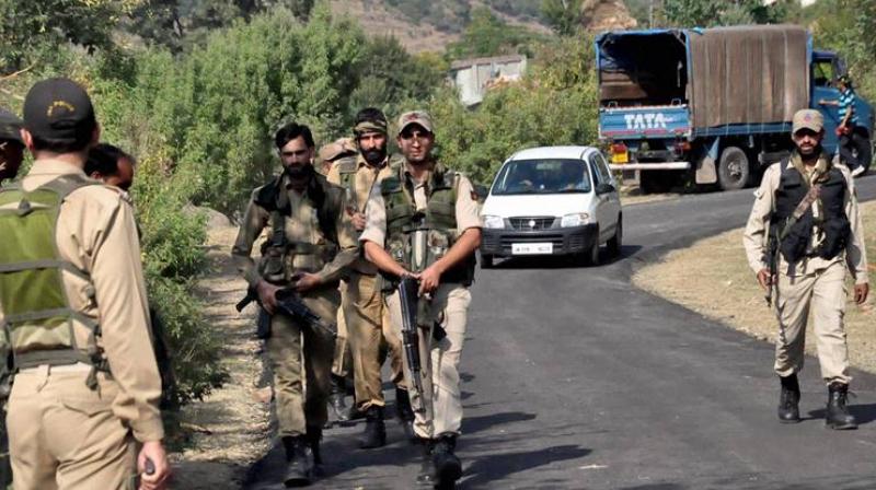 Militants fire upon police team in J-K Militants fire upon police team in J-K