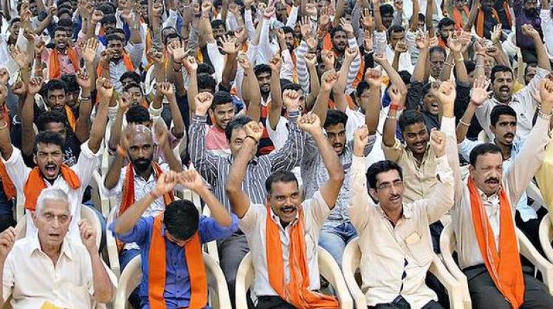 VHP, Bajrang Dal stage protest over seer's externment VHP, Bajrang Dal stage protest over seer's externment