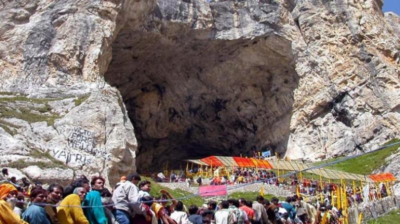 Fresh batch of 663 pilgrims leaves for Amarnath