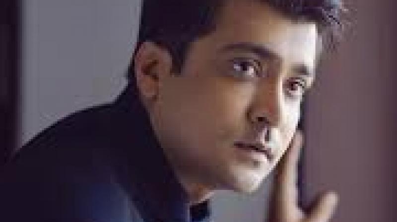 Despite his deteriorating condition, he continued to work due to financial constraints and his dedication to his craft. The actor had been living alone in “Kodambakkam”, where his mortal remains will be kept for the public to pay their last respects.