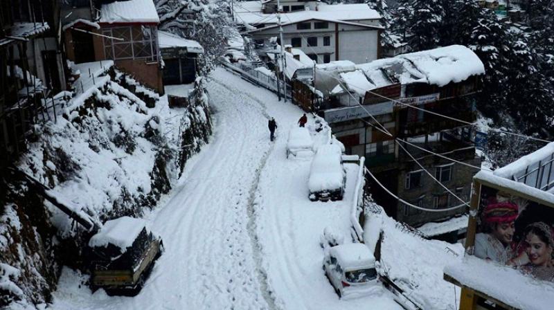 Snow and rain may occur at some places in Himachal Pradesh 