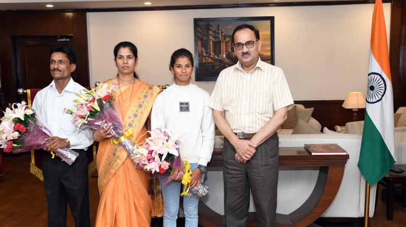 Director Cbi Felicitates Asian Games  Medalist Harshita Tomar