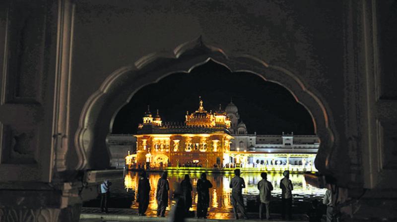 Golden Temple during a Blackout during recent Tensions between India and Pakistan (Image Courtesy: Hindustan Times,PTI) Golden Temple during a Blackout during recent Tensions between India and Pakistan (Image Courtesy: Hindustan Times,PTI)