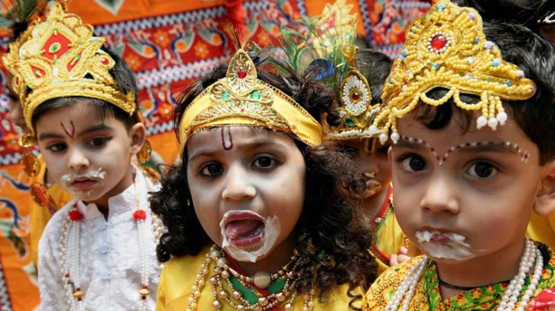 HP Governor and CM greet people on eve of Janamashtami HP Governor and CM greet people on eve of Janamashtami