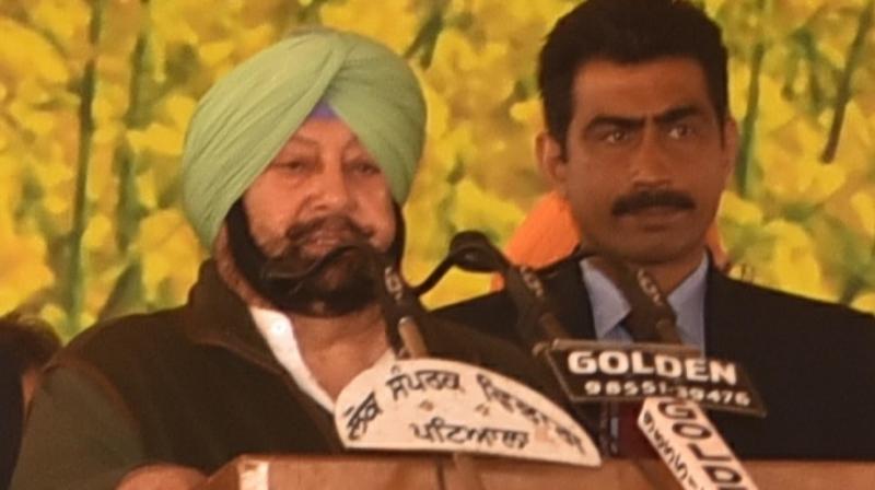 Captain Amarinder Singh administering oath of office to newly elected Sarpanches & Panches Captain Amarinder Singh administering oath of office to newly elected Sarpanches & Panches
