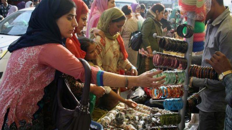 Sluggish sales in Kashmir markets ahead of Eid Sluggish sales in Kashmir markets ahead of Eid