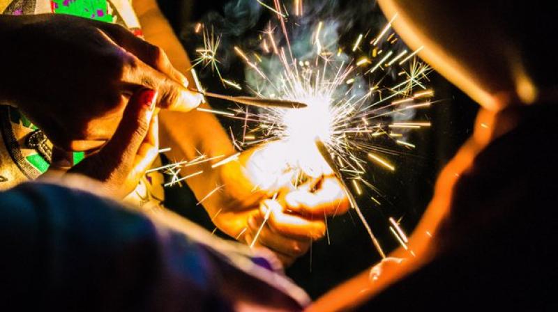 TN govt fixes time slot for bursting crackers