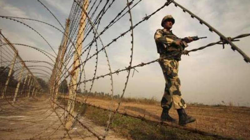 Pak shells forward posts in Poonch Pak shells forward posts in Poonch