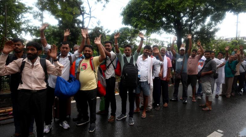 Offline Registration for Amarnath Yatra Begins in Jammu; Security Reviewed Ahead of Pilgrimage (Image courtesy: Daily Excelsior) Offline Registration for Amarnath Yatra Begins in Jammu; Security Reviewed Ahead of Pilgrimage (Image courtesy: Daily Excelsior)