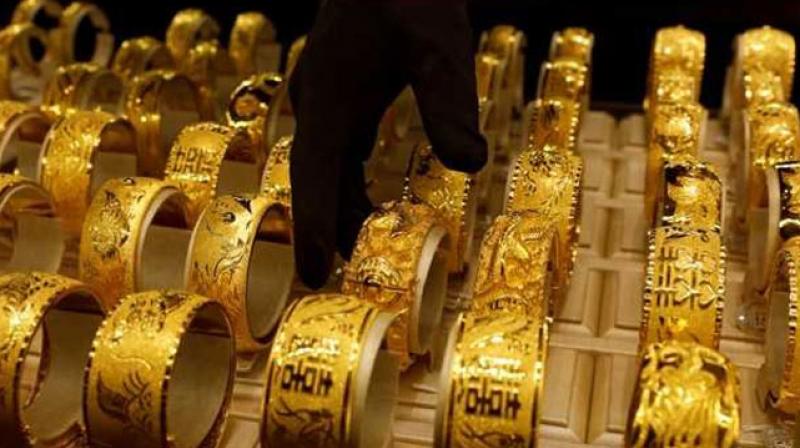 Gold advanced by Rs 10 Gold advanced by Rs 10