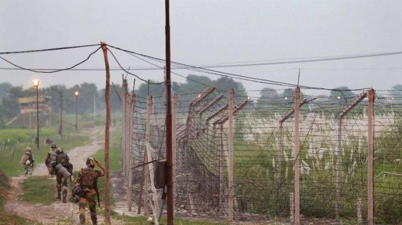 Pakistani troops intensely shelled Indian posts in Uri