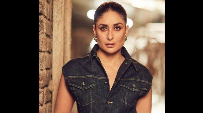 Style Review: Kareena Kapoor Khan in “Satyagraha” | Kintyish