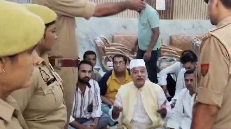 UP Congress Leader Haji Ikram Qureshi Under House Arrest, Planned to Meet Leopard Attack Victims UP Congress Leader Haji Ikram Qureshi Under House Arrest, Planned to Meet Leopard Attack Victims